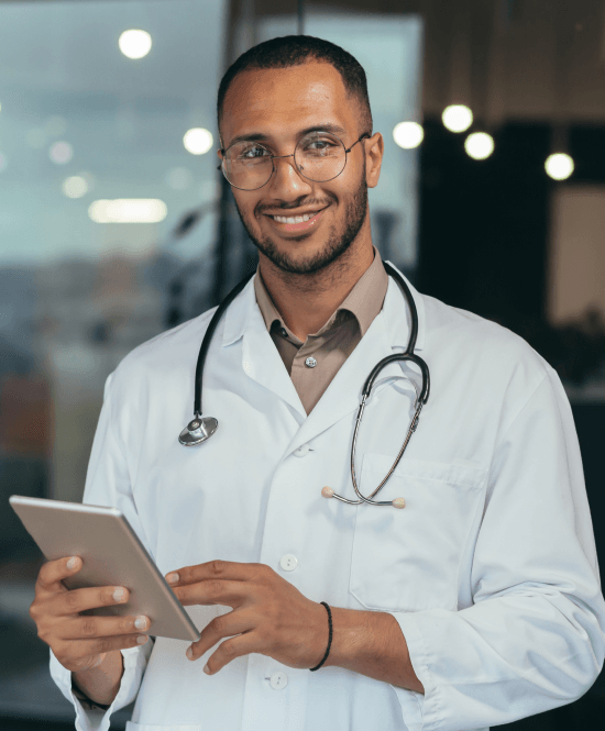 médico sorrindo