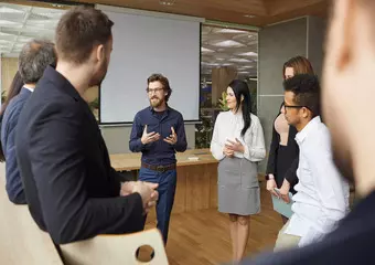 Supervisor de Recursos Humanos e Desenvolvimento de Equipe.webp