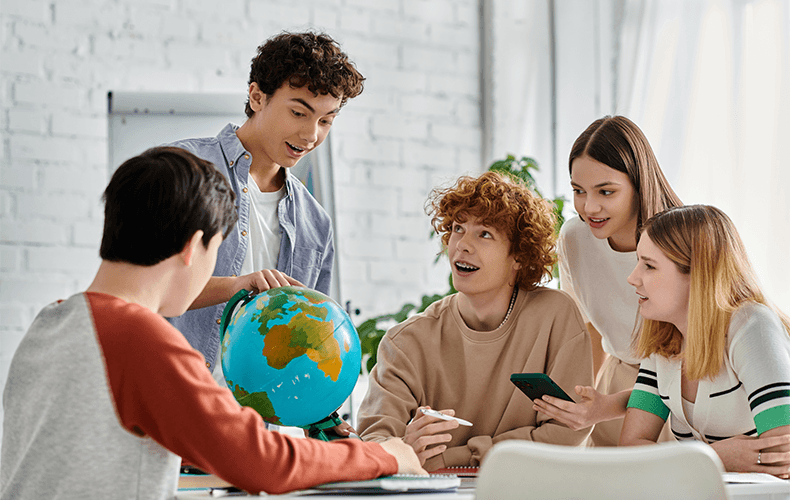 Curso de Relações Internacionais | EaD e Presencial