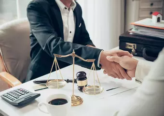 sobre o curso Direito Público Constitucional, Administrativo e Tributário.webp